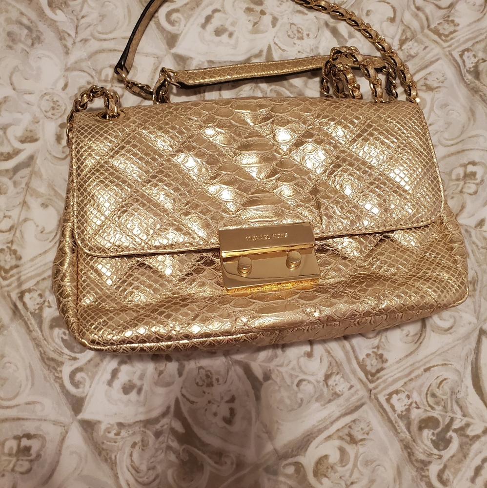 Michael kors crosbody